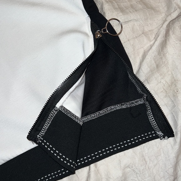 Minni & Mickey Sweater - Picture 6 of 7